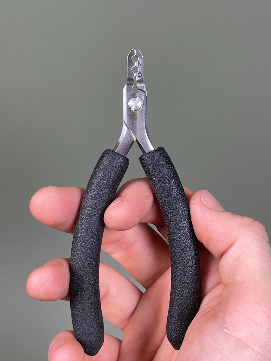 Hummingbird Tarsal Banding Pliers